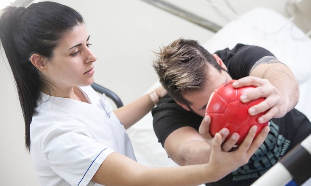 Το ΙΕΚ ΑΚΜΗ πρωτοπορεί στις σπουδές επαγγελμάτων υγείας