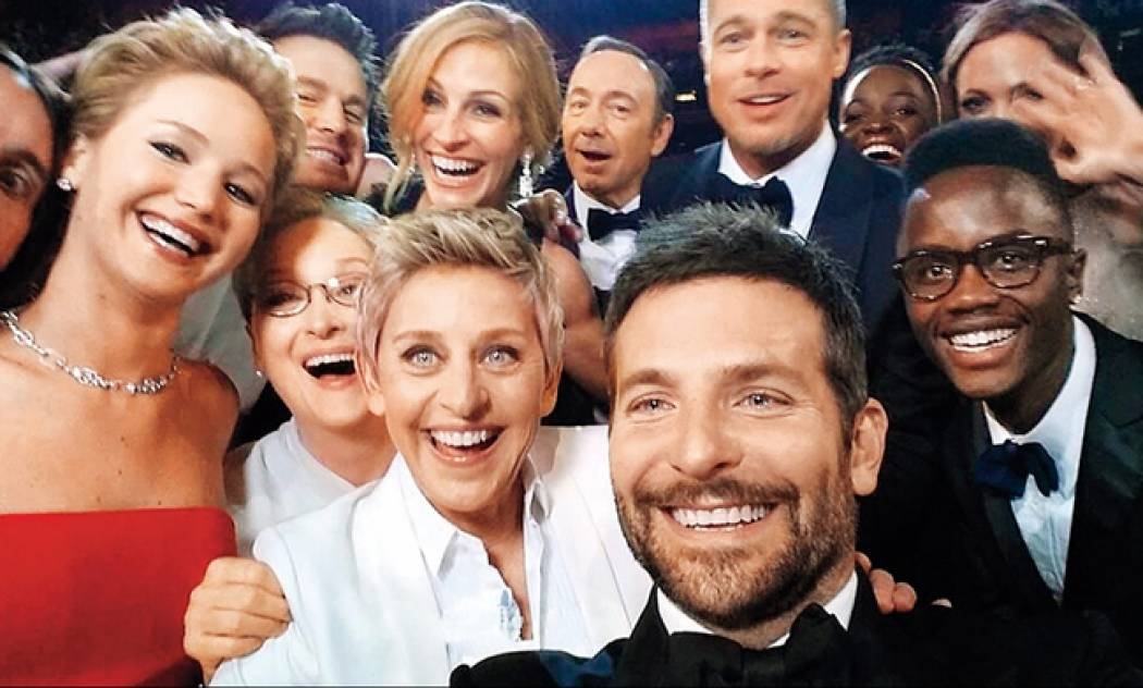Όσκαρ 2018: Η θρυλική selfie της DeGeneres και το παρασκήνιο