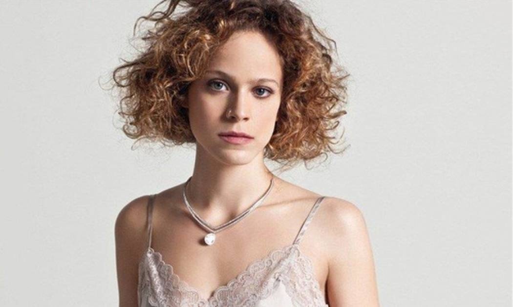 Έλλη Τρίγγου: Η ιστορία πίσω από το ρόλο της στην παράσταση «Ερωτευμένος Σαίξπηρ»