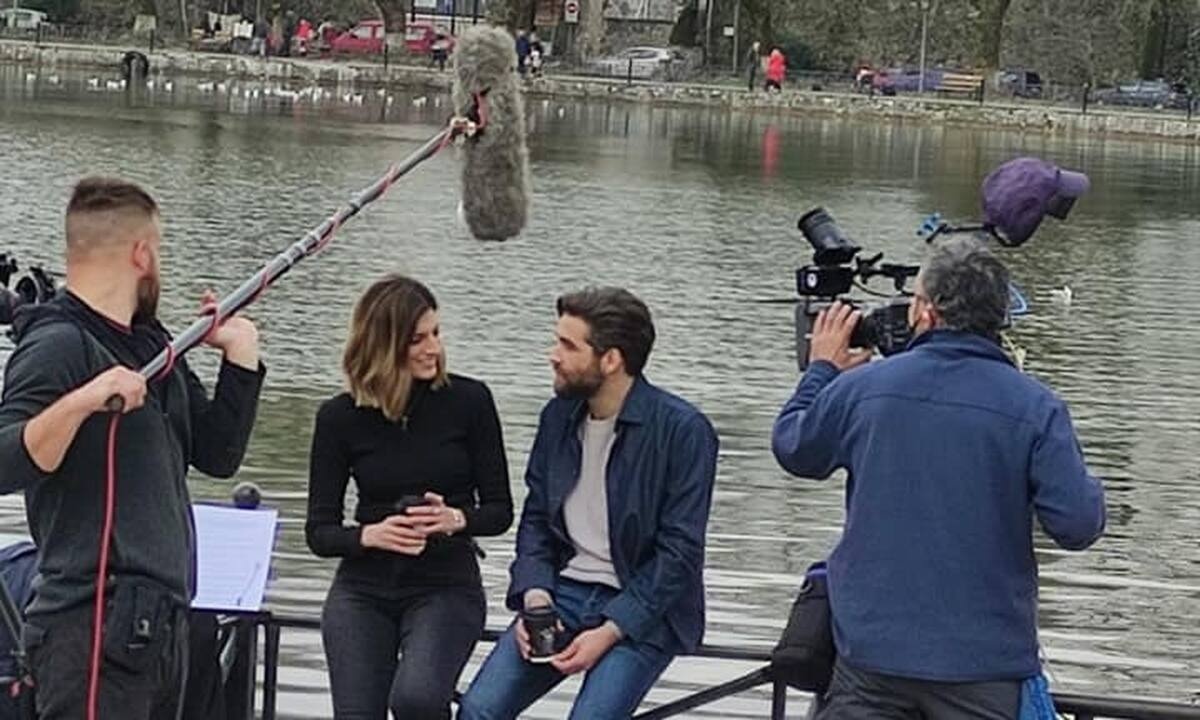 Σασμός: Αδημοσίευτες φωτό από τα γυρίσματα στα Γιάννενα! Η λατρεία του κόσμου και τα backstage!