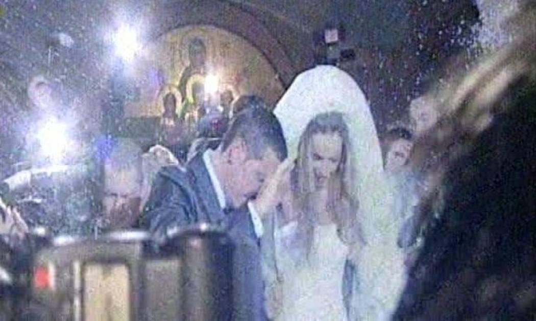 Τι έκπληξη ετοίμασαν οι φίλοι του Βουρλιώτη στο ζευγάρι;