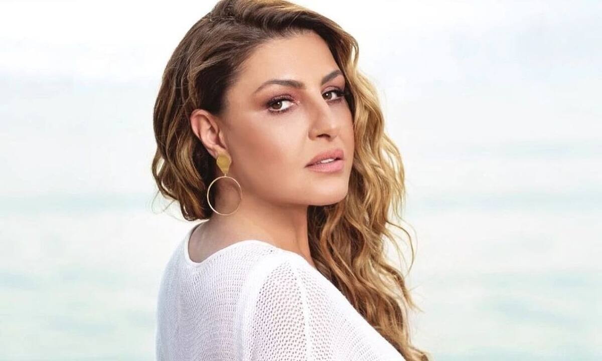 MAD VMA 2022: Σκηνές ντροπής! Η στιγμή που η Έλενα Παπαρίζου τρέχει να σωθεί και τρώει... ξύλο!