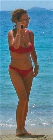 Θα πάθετε πλάκα με το καλογυμνασμένο σώμα της Τρέμη – Δείτε την με κόκκινο μπικίνι! Θα πάθετε πλάκα με το καλογυμνασμένο σώμα της Τρέμη – Δείτε την με κόκκινο μπικίνι!
