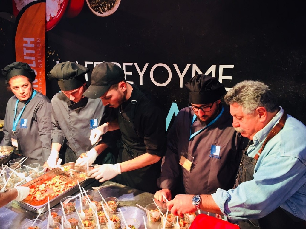 Το «ΙΕΚ ΑΚΜΗ» πρώτο σε αριθμό μεταλλίων στον Πανελλήνιο Διαγωνισμό Μαγειρικής GREEK CHEF 2018 Το «ΙΕΚ ΑΚΜΗ» πρώτο σε αριθμό μεταλλίων στον Πανελλήνιο Διαγωνισμό Μαγειρικής GREEK CHEF 2018
