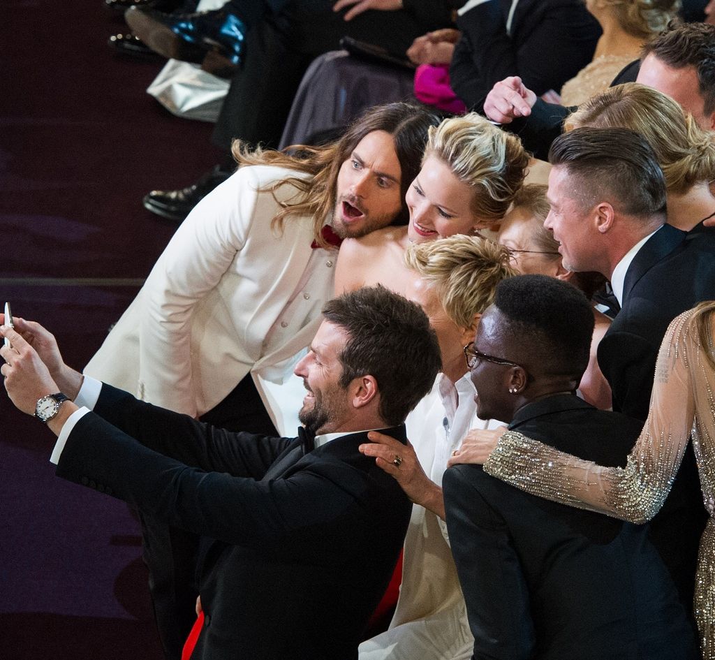 Όσκαρ 2018: Η θρυλική selfie της DeGeneres και το παρασκήνιο Όσκαρ 2018: Η θρυλική selfie της DeGeneres και το παρασκήνιο