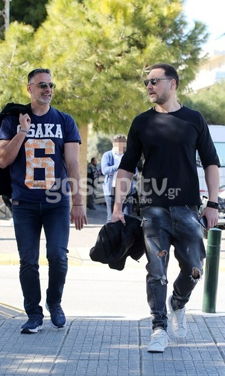 Βόλτα στη λιακάδα για γνωστό επιχειρηματία! Βόλτα στη λιακάδα για γνωστό επιχειρηματία!