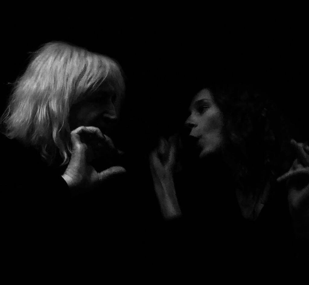 Έλενα Φερεντίνου - Νίκος Καρβέλας