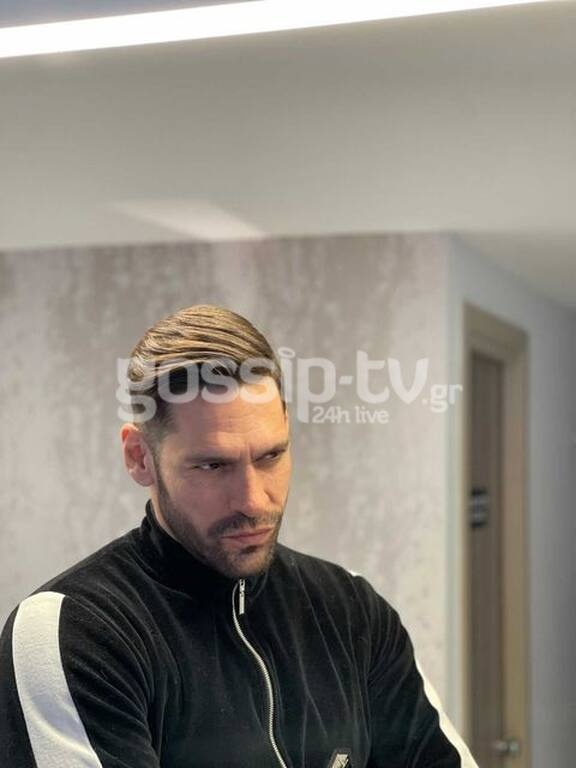 Με νέο look.