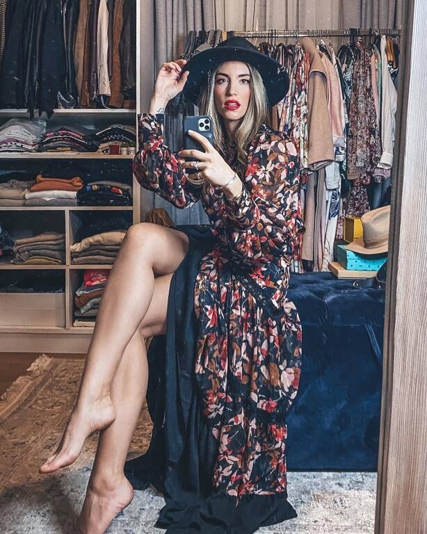 Η όμορφη ηθοποιός στο dressing room