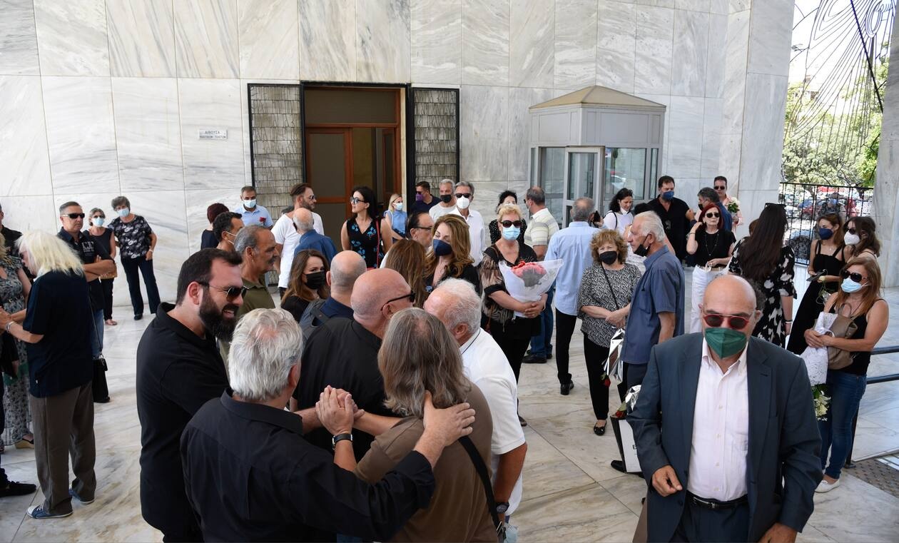 Πλήθος κόσμου στο ετήσιο μνημόσυνο