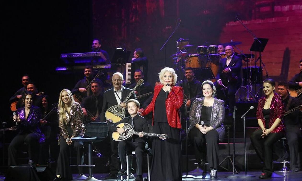 Το Christmas Theater φιλοξενεί κι αυτόν τον χειμώνα την μεγάλη Κυρία του ελληνικού τραγουδιού, Μαρινέλλα