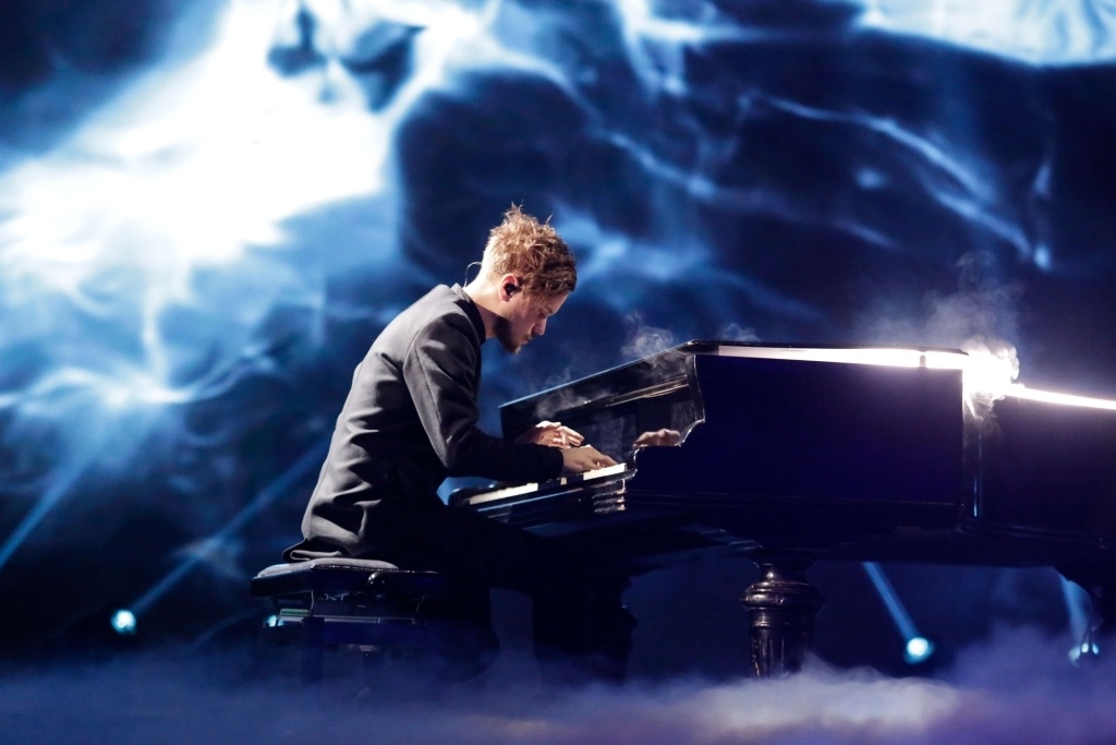 Eurovision 2017: Φινλανδία: Ο Lasse και η Leena με το «Blackbird» στη σκηνή Eurovision 2017: Φινλανδία: Ο Lasse και η Leena με το «Blackbird» στη σκηνή